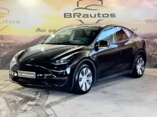 Tesla Model Y Long Range Dual Motor — fotografia 1