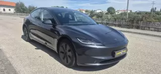 Tesla Model 3 Tração Traseira Premium — fotografia 1