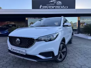 MG ZS EV 44.5 kWh Luxury — fotografia 1