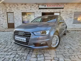 Audi A3 Limousine 1.6 TDI Attraction Ultra — fotografia 1