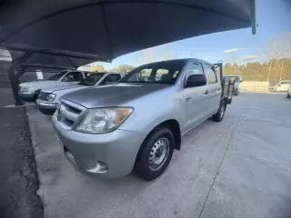 Toyota Hilux CD D4D 2WD — fotografia 1