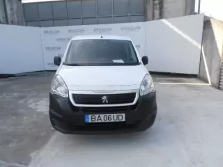 Peugeot 1.6HDI BLUE — fotografia 1