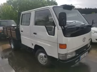 Toyota Dyna 2.8 D 150 LY211LF C.Dupla — fotografia 1