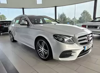 Mercedes-Benz E 220 d AMG Line Auto. — fotografia 1