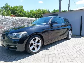 BMW 116 d EfficientDynamics Edition Sport Line — fotografia 1