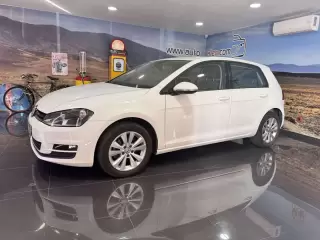 VW Golf 1.6 TDi BlueMotion Confortline — fotografia 1