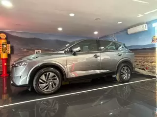 Nissan Qashqai 1.3 DIG-T Business Edition — fotografia 1