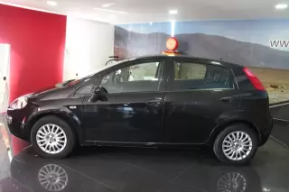Fiat Punto 1.2 Lounge S&S — fotografia 1