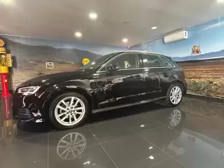 Audi A3 Sportback 1.6 TDI — fotografia 1