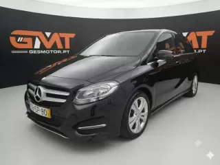 Mercedes-Benz B 180 d Urban — fotografia 1