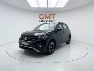 VW T-Cross 1.0 TSI Urban — fotografia 1