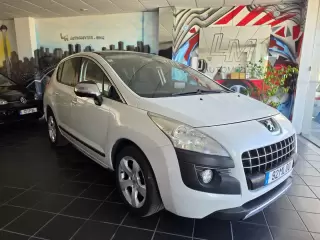 Peugeot 3008 1.6 Hdi Allure Navtec — fotografia 1