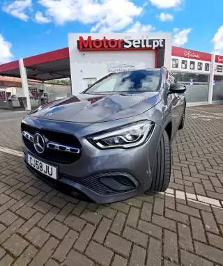 Mercedes-Benz GLA 250 e 8G-DCT Progressive — fotografia 1