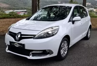 Renault Mégane Scénic 1.5DCi Limited — fotografia 1