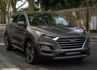 Hyundai Tucson 1.6 CRDi Premium +P.Pele DCT — fotografia 1