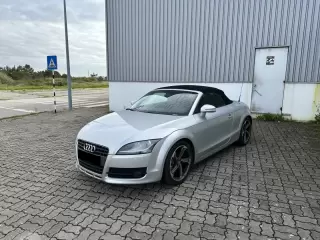 Audi TT Roadster 2.0 TFSI — fotografia 1