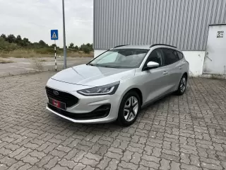 Ford Focus SW 1.0 EcoBoost Connected — fotografia 1