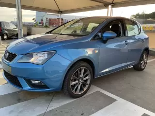 Seat Ibiza 1.6 TDI I-TECH — fotografia 1