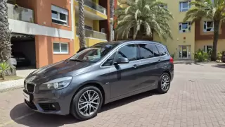 BMW 218 Gran Tourer d 7L Line Luxury Auto — fotografia 1