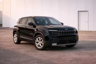 Jeep Avenger 54 kWh Altitude — fotografia 1