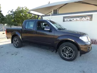 Nissan Navara 2.5 dCi CD XE P.Comfort 4WD — fotografia 1