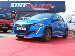 Peugeot e-208 50 kWh Allure — fotografia 1