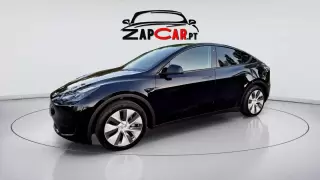 Tesla Model Y Rwd — fotografia 1