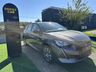Peugeot 208 1.2 PureTech Allure Pack EAT8 — fotografia 1