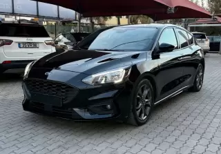 Ford Focus 1.0 EcoBoost ST-Line — fotografia 1