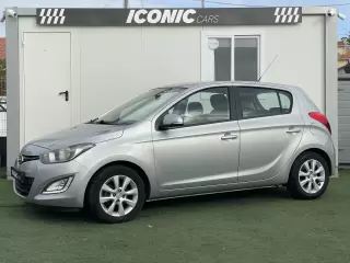 Hyundai i20 1.1 CRDi One — fotografia 1