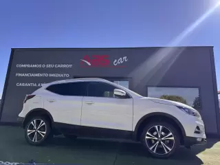Nissan Qashqai 1.6 dCi Tekna — fotografia 1