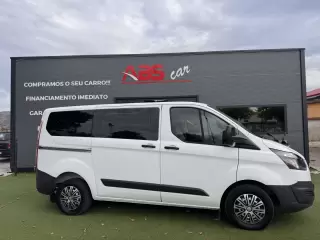 Ford e-Transit custon — fotografia 1