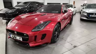 Jaguar F-Type SVR — fotografia 1