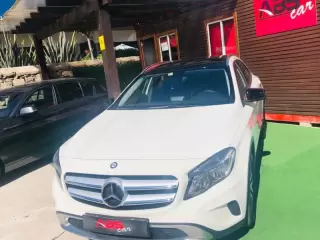 Mercedes-Benz GLA 200 CDi AMG Line — fotografia 1