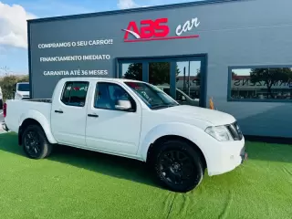 Nissan Navara 2.5 dCi CD XE Comfort — fotografia 1