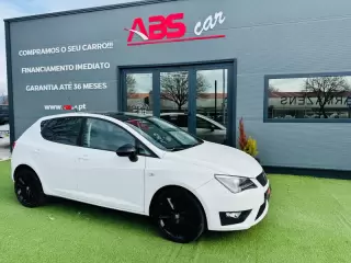 Seat Ibiza 1.6 TDI FR 30 Anos — fotografia 1