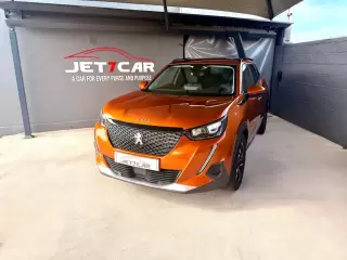 Peugeot 2008 1.2 PureTech Allure — fotografia 1