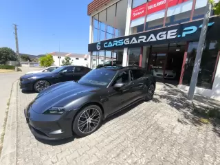 Porsche Taycan Sport Turismo Versão RESTYLING - bateria 105kw — fotografia 1