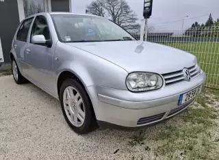 VW Golf 1.4i Confortline — fotografia 1