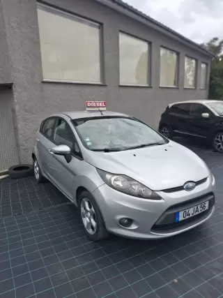 Ford Fiesta 1.5 TDCi Trend — fotografia 1