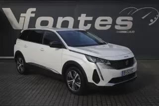Peugeot 5008 1.2 PureTech Allure — fotografia 1