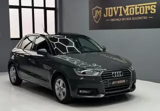 Audi A1 Sportback 1.4 TDI — fotografia 1