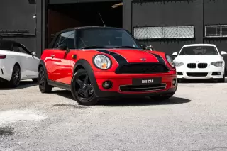 MINI Cooper Cabriolet — fotografia 1