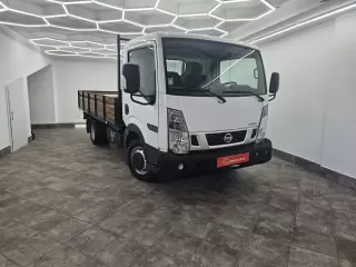 Nissan Cabstar NT400 35.13 — fotografia 1