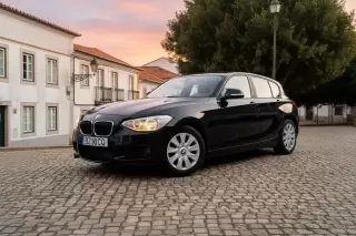 BMW 118 d Aut. — fotografia 1
