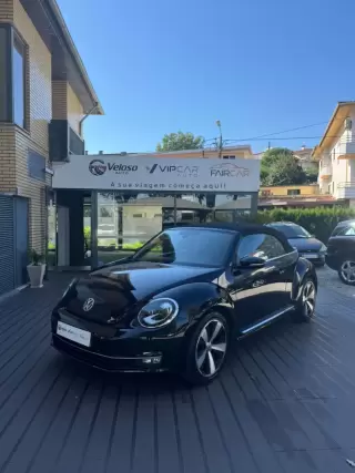 VW New Beetle Cabriolet 2.0 TSI Sport — fotografia 1