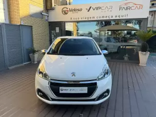 Peugeot 208 1.2 PureTech Style — fotografia 1