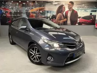Toyota Auris Touring Sports 1.4 D-4D Comfort+Navi — fotografia 1