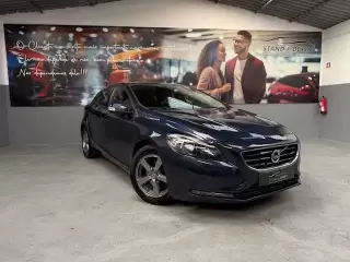 Volvo V40 D2 Kinetic — fotografia 1