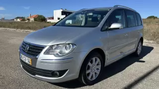 VW Touran 1.9 TDi Conceptl BlueM. 7L — fotografia 1